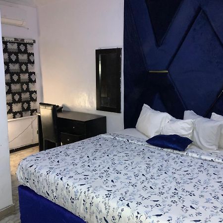 Blue Moon Hotels Victoria Island Lagos Exteriör bild