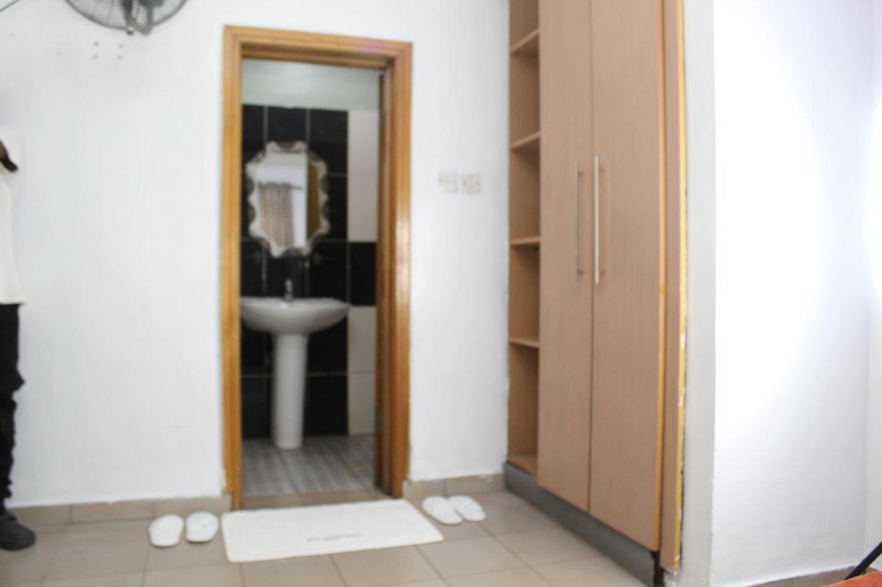 Blue Moon Hotels Victoria Island Lagos Exteriör bild