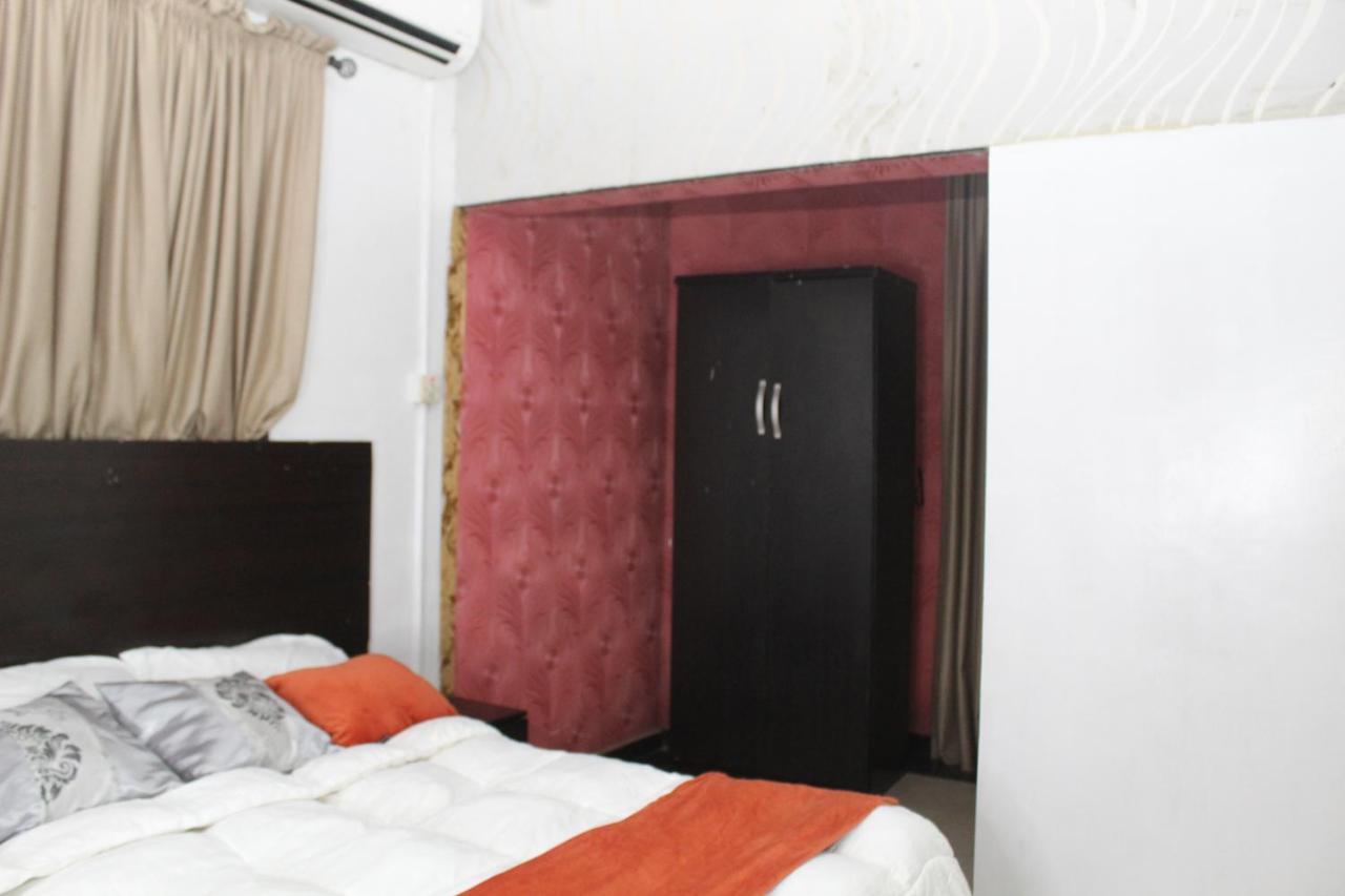 Blue Moon Hotels Victoria Island Lagos Exteriör bild