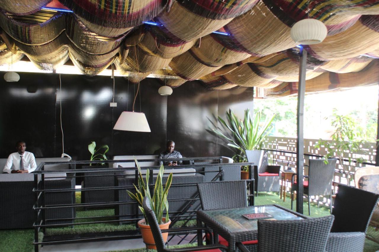 Blue Moon Hotels Victoria Island Lagos Exteriör bild